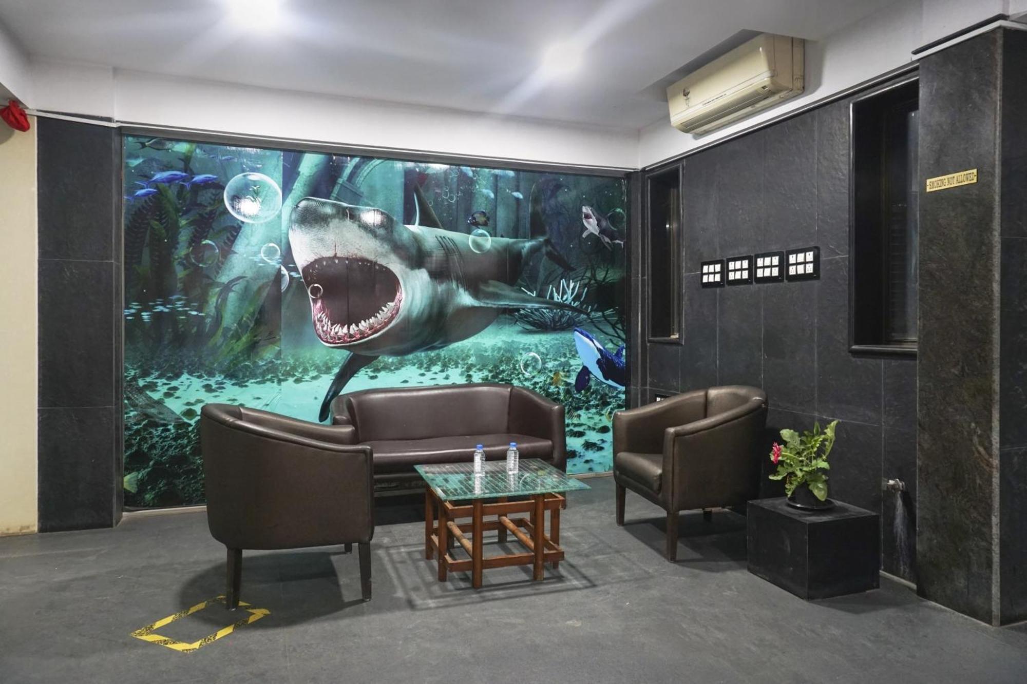 Super Townhouse Oak Sr Hotel Wakad Pune Exterior photo